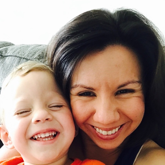 Meet your Posher, Jessica - Picture 1 of 1